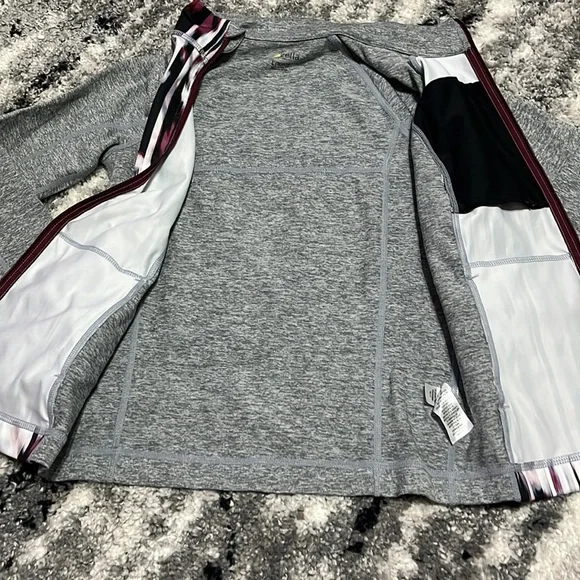 Zella jacket - Picture 3 of 7